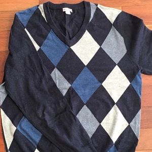 Men’s vneck sweater